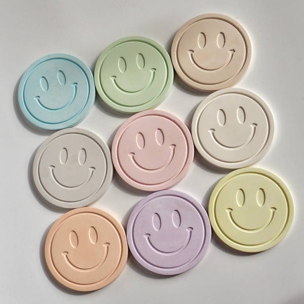 Jesmonite Coaster “SMILEY” | Tactile & Eco Conscious
