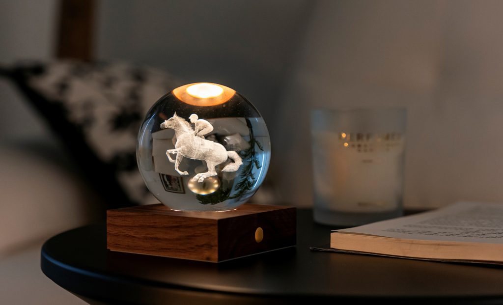 Amber Crystal Light - Horse Racing-Nook & Cranny Gift Store-2019 National Gift Store Of The Year-Ireland-Gift Shop